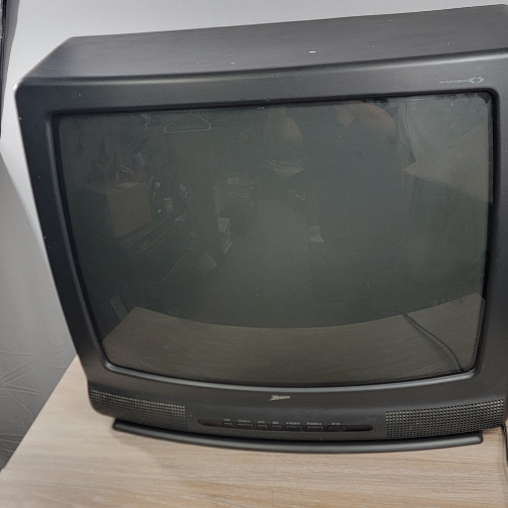 Zenith SY2568S 25" CRT TV Retro Gaming Television July 1996 Composite RCA Black